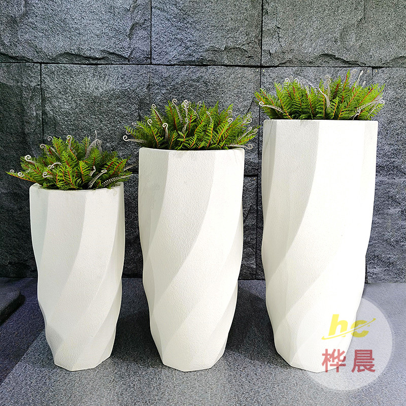 现货商场美陈玻璃钢花盆组大花瓶售楼部酒店别墅户外装饰花器厂家