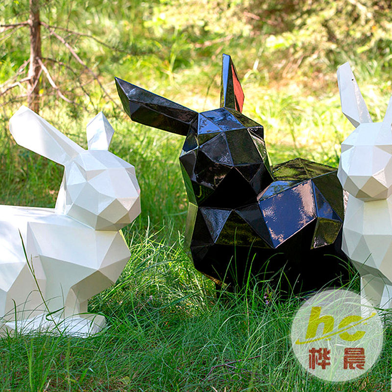 户外园林景观玻璃钢卡通兔子雕塑商场售楼部小区幼儿园小动物摆件